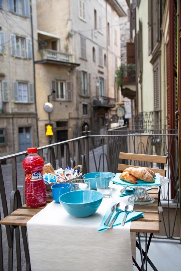 Casa Vacanze Gombito 4 Bergamo Alta Luaran gambar